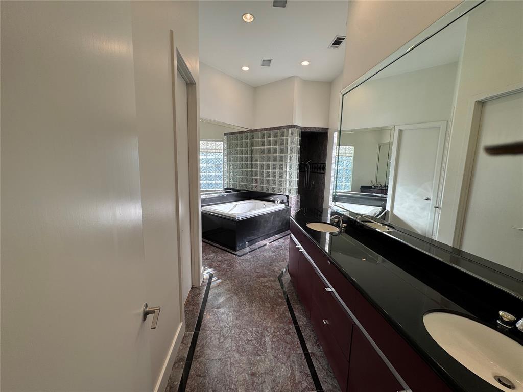 4812 Braeburn Drive, Bellaire, Texas image 26