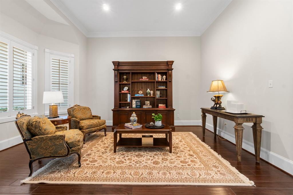 91 N Hunters Crossing Circle, The Woodlands, Texas image 10