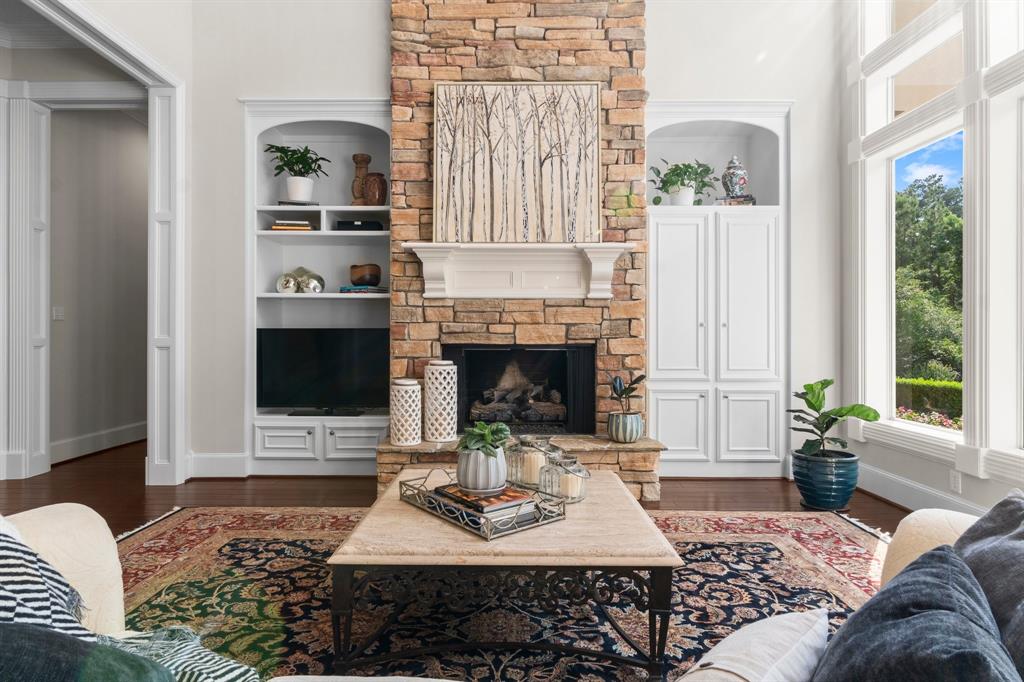 91 N Hunters Crossing Circle, The Woodlands, Texas image 6