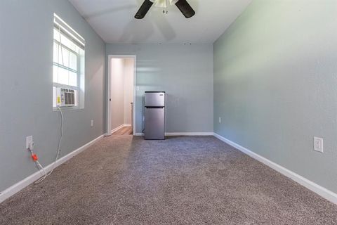 Photo of 229 Bishop #4, Livingston, TX 77351 (MLS # 72552452)