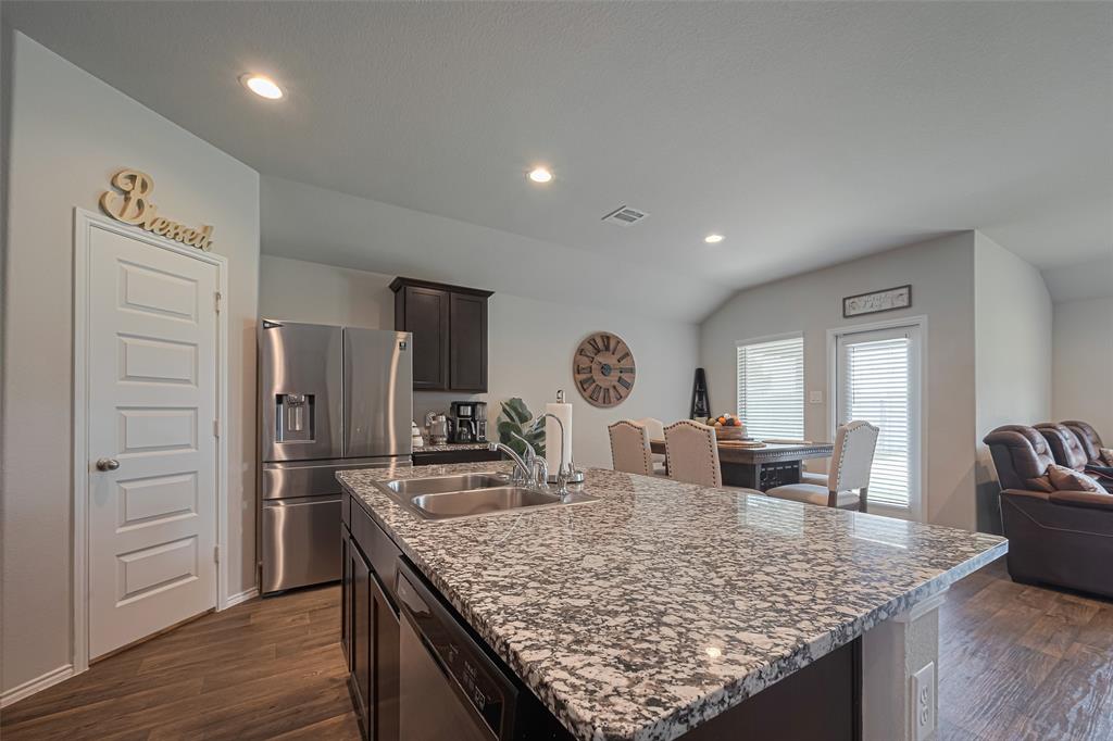 3923 Hawaiian Court, Baytown, Texas image 13