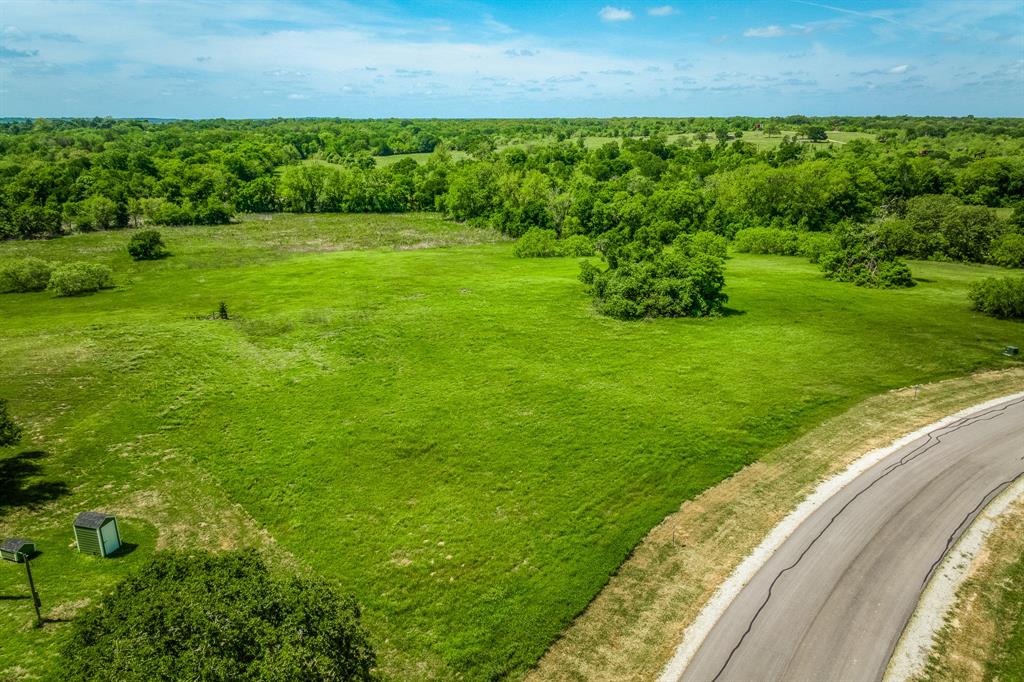424 Brazos Court Bnd, Caldwell, Texas image 1