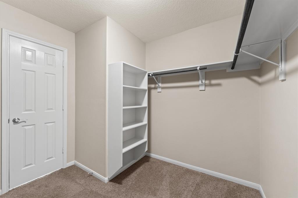 406 Oak Stream Drive, Conroe, Texas image 27