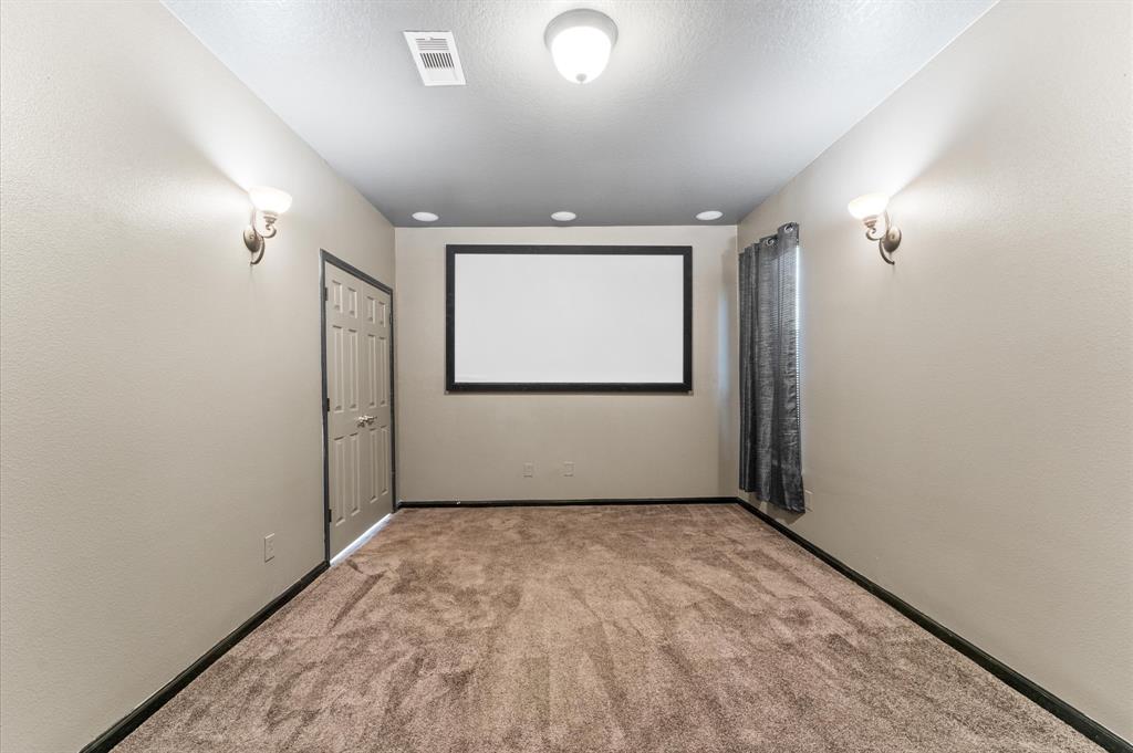 406 Oak Stream Drive, Conroe, Texas image 19