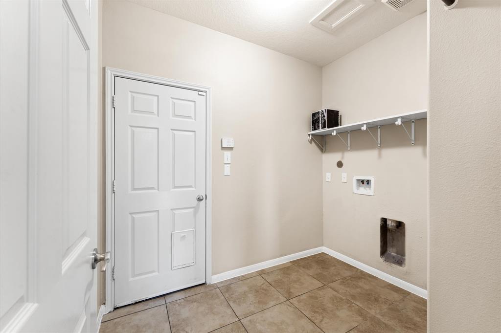 406 Oak Stream Drive, Conroe, Texas image 20