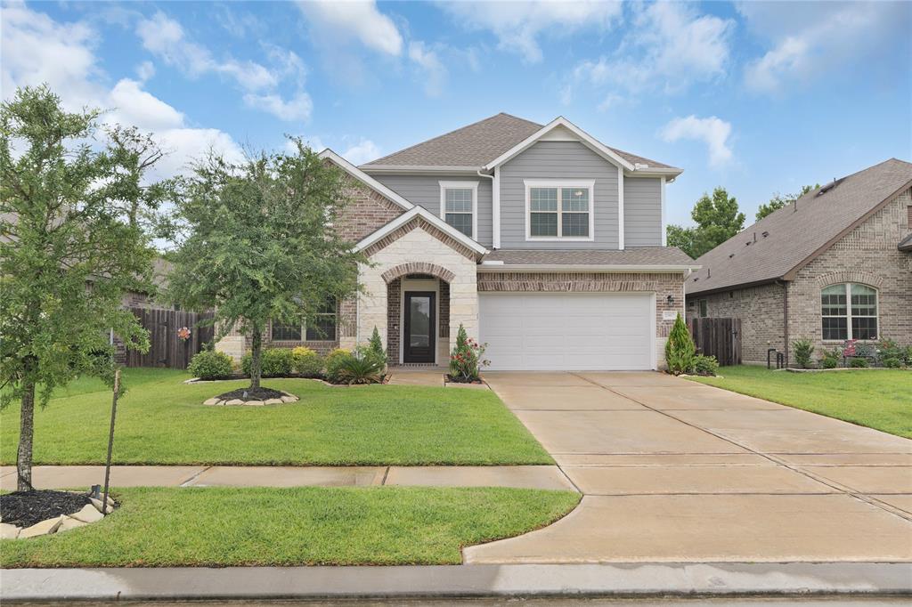 23827 Via Leoni Drive