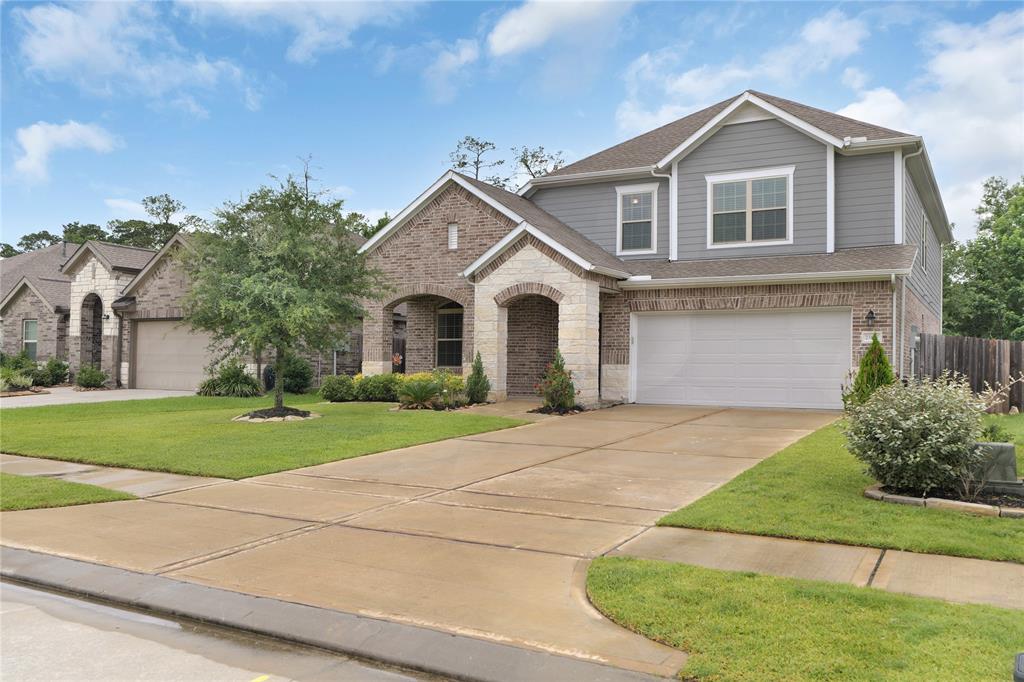 23827 Via Leoni Drive