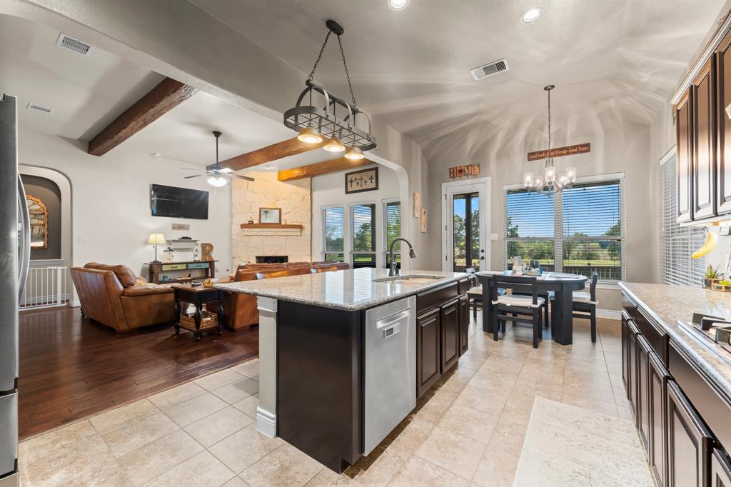 15907 Pine Country Boulevard, Tomball, Texas image 7