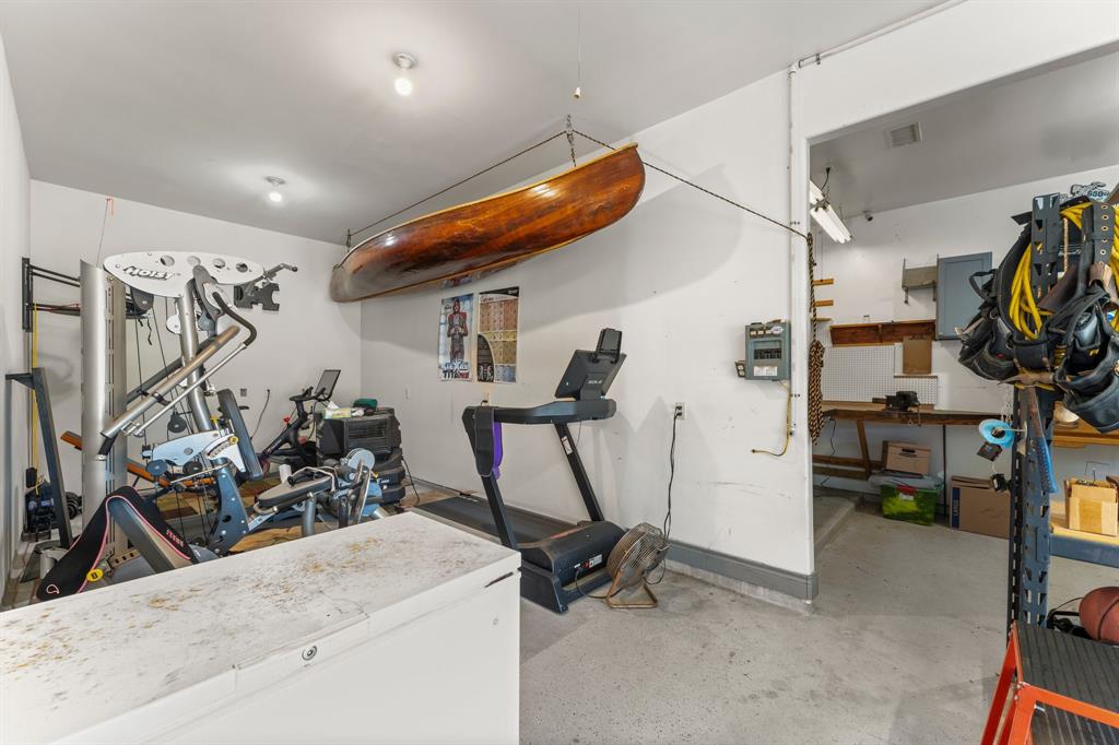 15907 Pine Country Boulevard, Tomball, Texas image 34