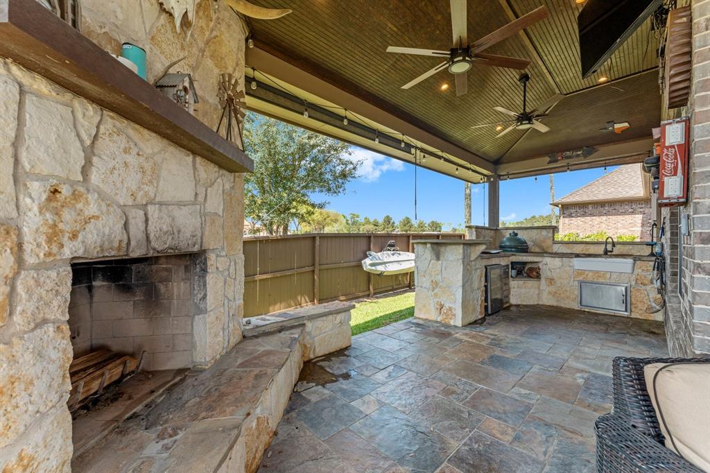 15907 Pine Country Boulevard, Tomball, Texas image 43