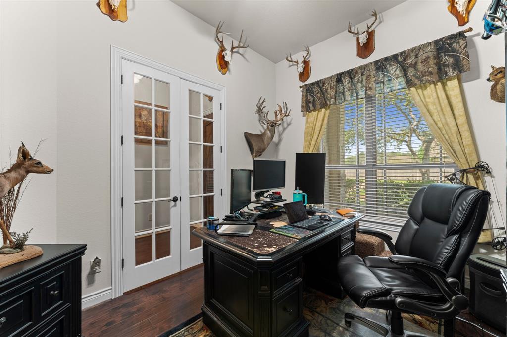 15907 Pine Country Boulevard, Tomball, Texas image 31