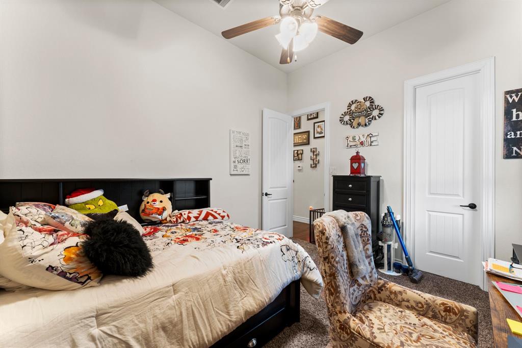 15907 Pine Country Boulevard, Tomball, Texas image 28