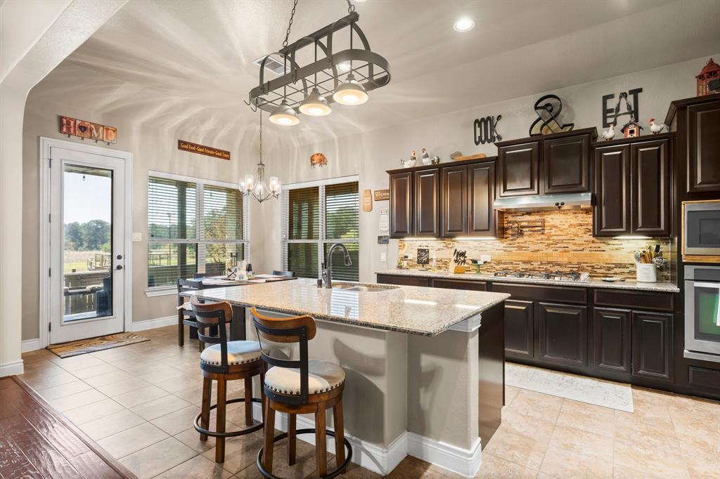 15907 Pine Country Boulevard, Tomball, Texas image 4