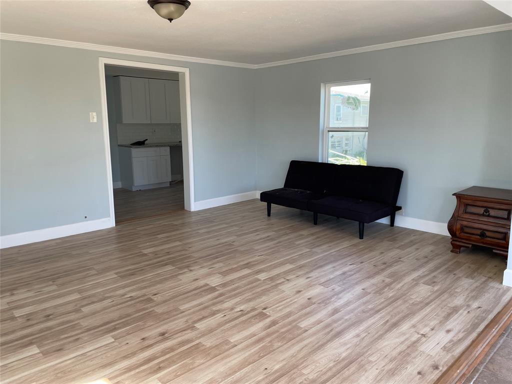 2325 Saladia Street, Galveston, Texas image 6
