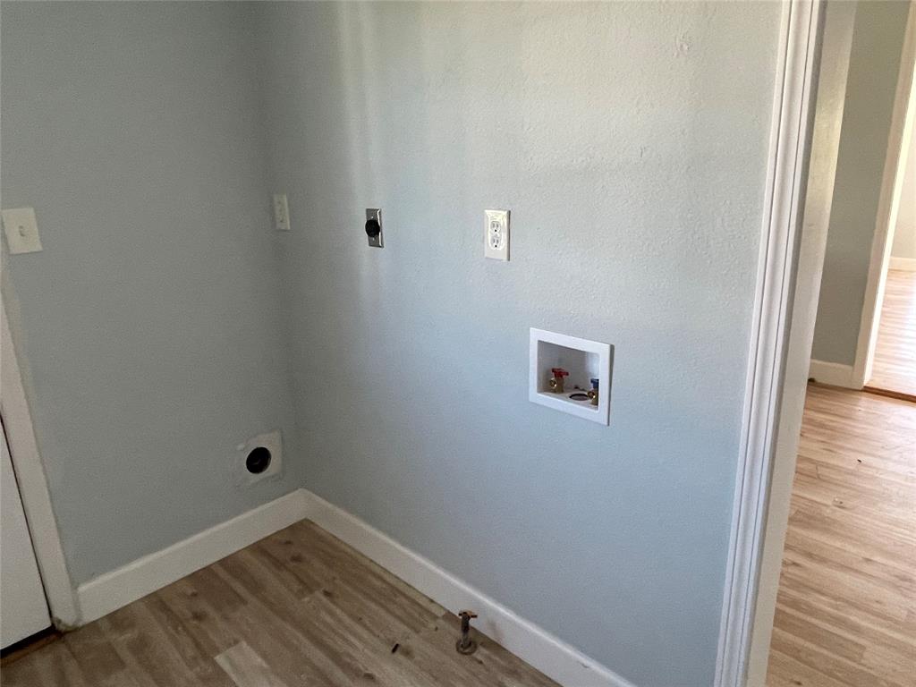 2325 Saladia Street, Galveston, Texas image 12