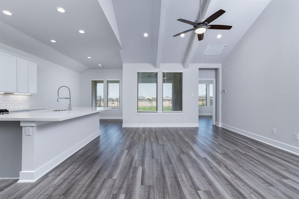 7603 Coral Lake Drive, Cypress, Texas image 7