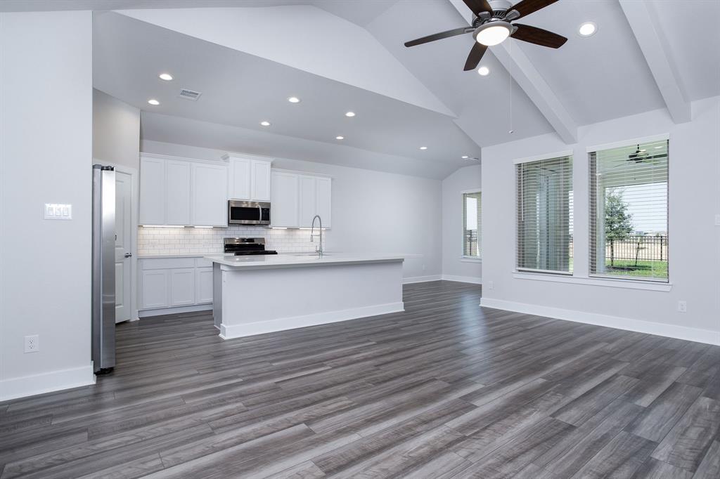 7603 Coral Lake Drive, Cypress, Texas image 4