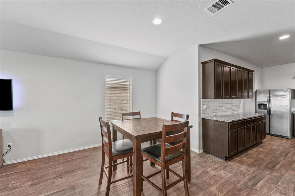 707 Acacia Park Lane, Rosharon, Texas image 7