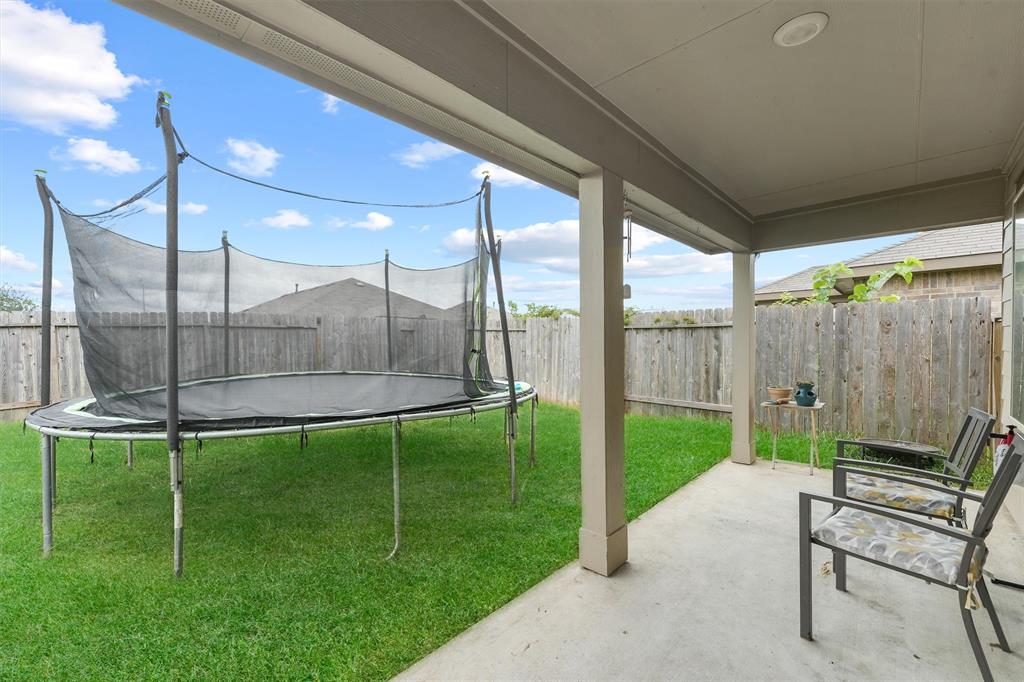 707 Acacia Park Lane, Rosharon, Texas image 27