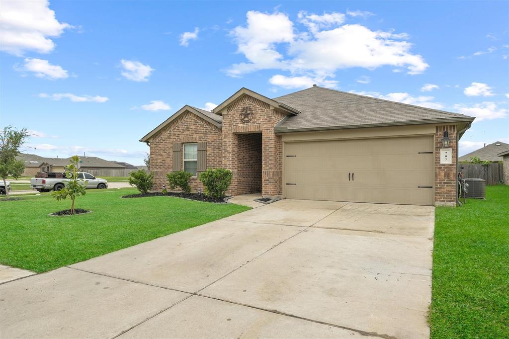 707 Acacia Park Lane, Rosharon, Texas image 2