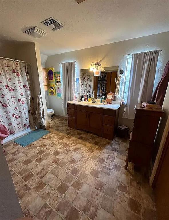 217 Sunday Circle, Fredericksburg, Texas image 12