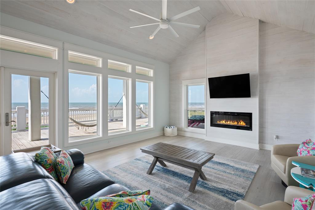 852 W Lazy Lane