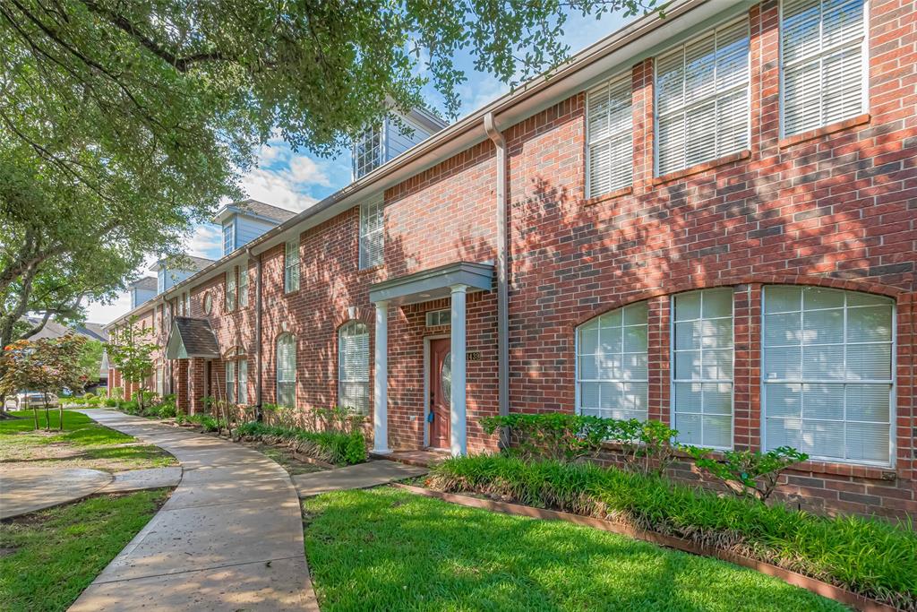 1439 El Camino Village Drive