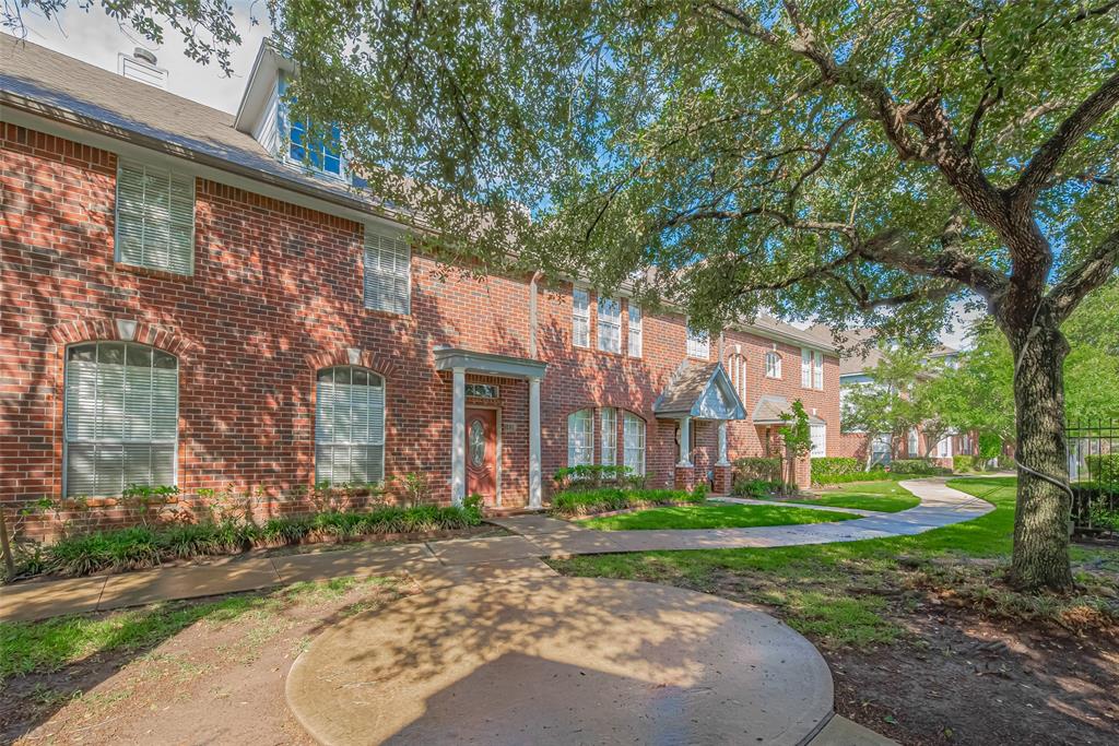 1439 El Camino Village Drive
