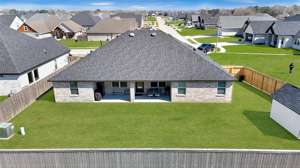 608 Greystone Lane, Angleton, Texas image 9