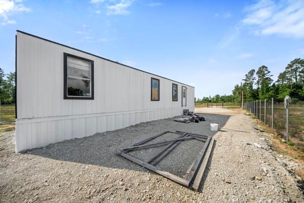 677 Road 5913 #11, Cleveland, Texas image 11