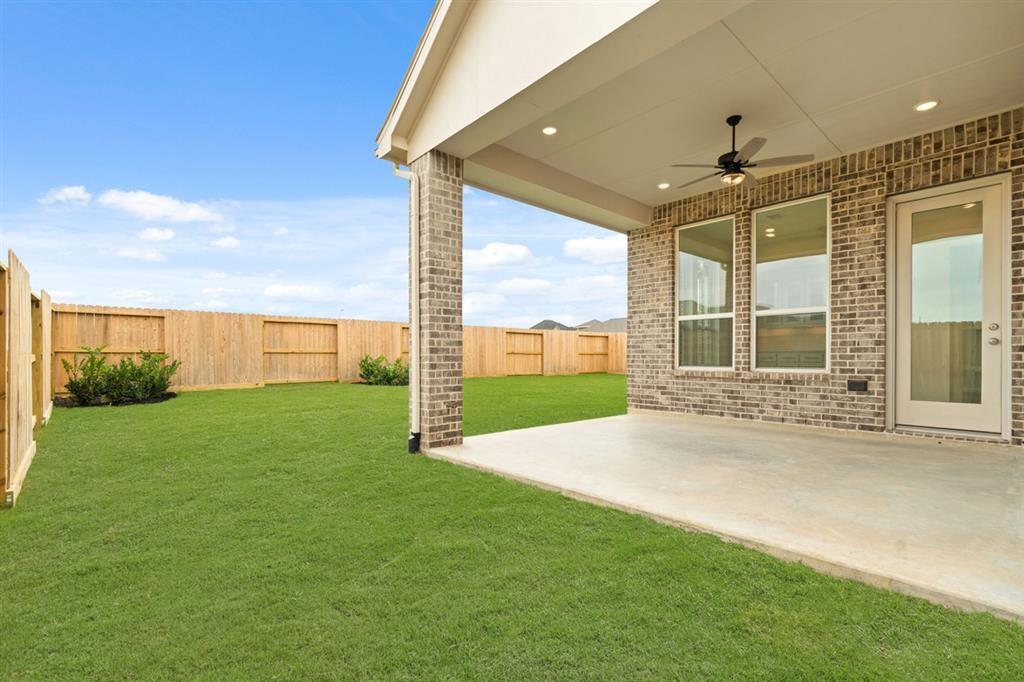 2818 Peach Vly Road, Fulshear, Texas image 2