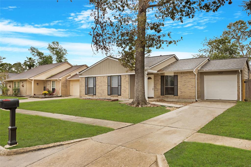 property-search 3 22727 Hawkwood Drive