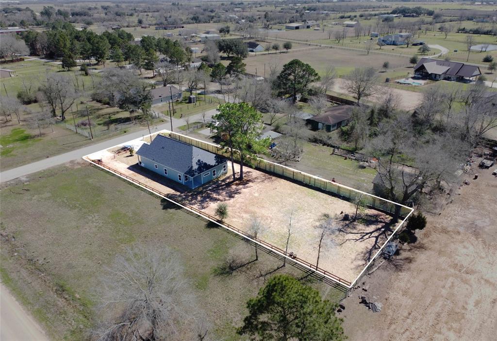 259 Rosewood Street, Waller, Texas image 2