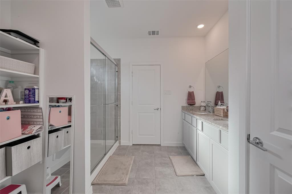 21611 Shadowbrook Birch Drive, Cypress, Texas image 32