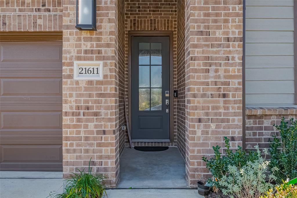 21611 Shadowbrook Birch Drive, Cypress, Texas image 2