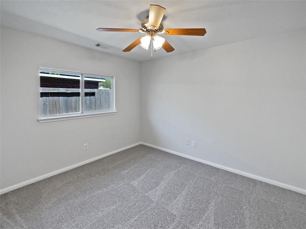 7259 Fox Forest Trail, Humble, Texas image 15