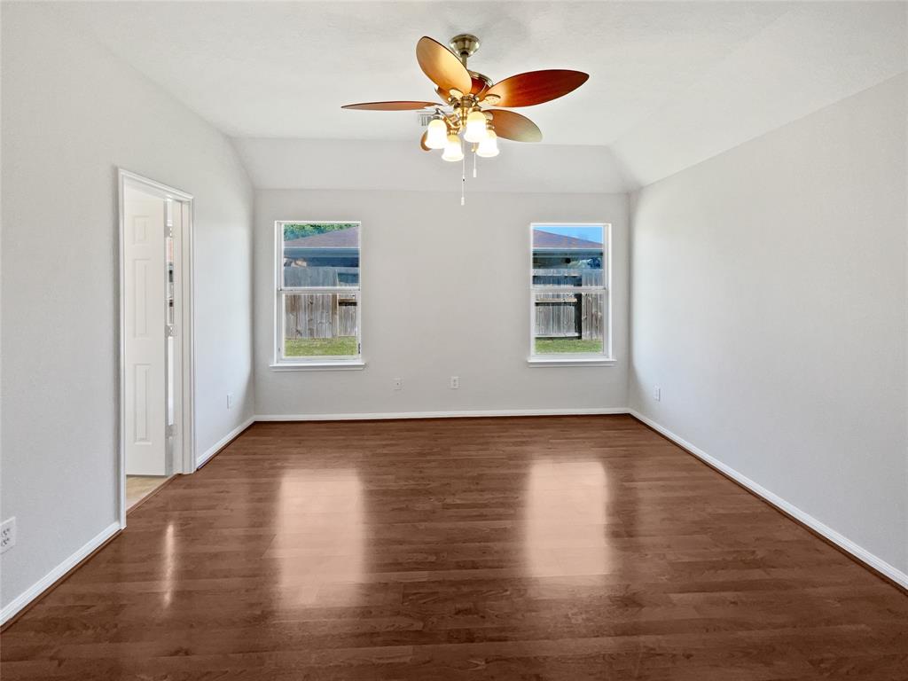 7259 Fox Forest Trail, Humble, Texas image 5