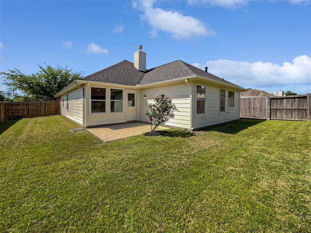 7259 Fox Forest Trail, Humble, Texas image 8