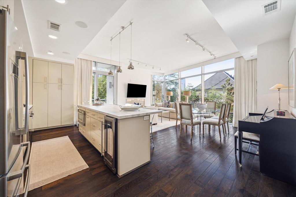 2207 Bancroft Street #301, Houston, Texas image 9