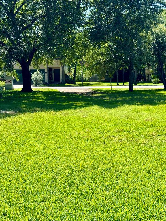 Clear Lake Road, Clear Lake Shores, Texas image 9