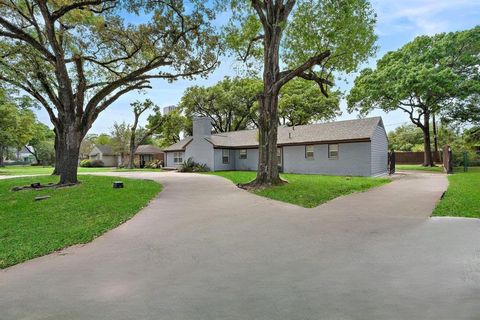 1068 Chimney Rock Road Houston TX 77056