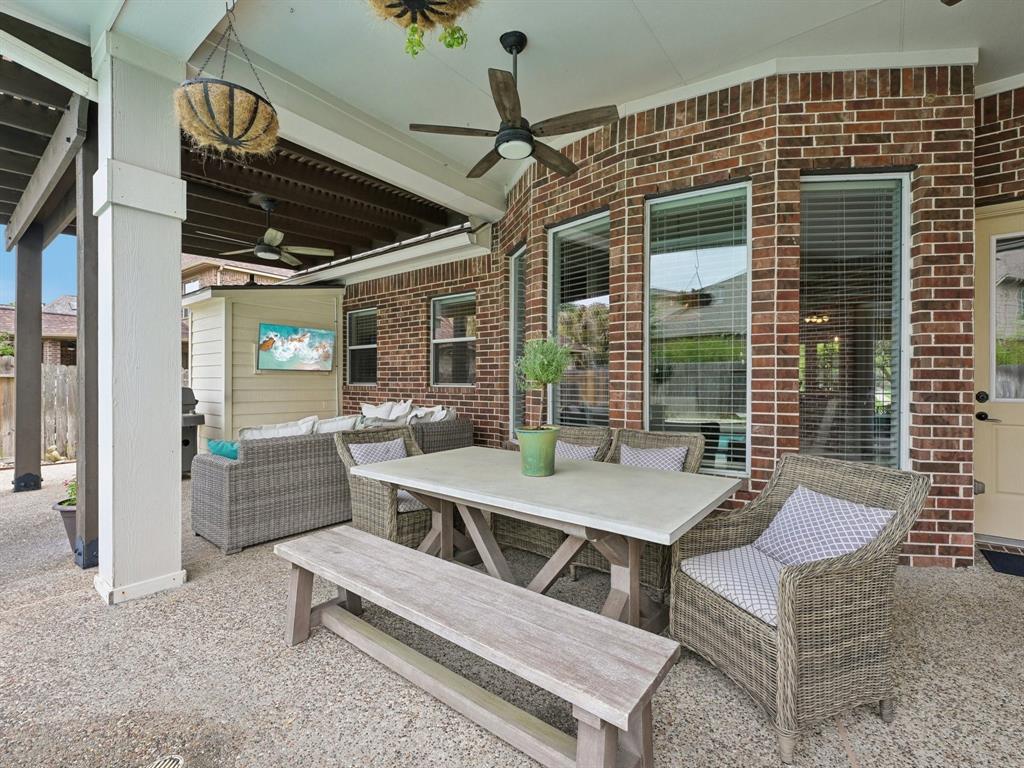 2437 Mountain Falls Court, Friendswood, Texas image 43