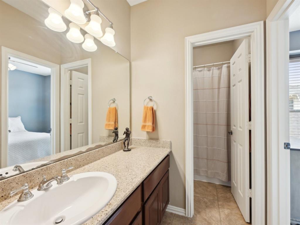 2437 Mountain Falls Court, Friendswood, Texas image 35