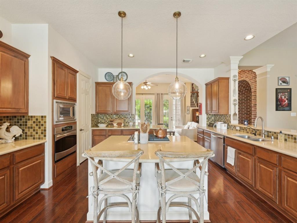 2437 Mountain Falls Court, Friendswood, Texas image 21
