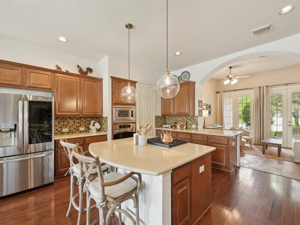 2437 Mountain Falls Court, Friendswood, Texas image 23