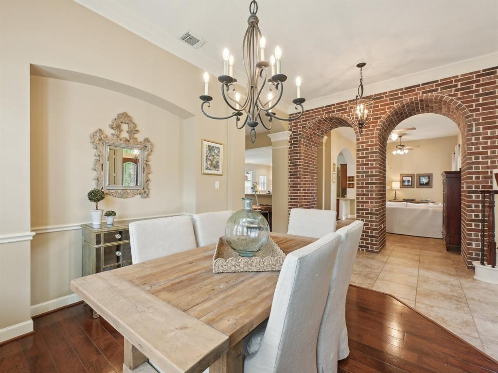 2437 Mountain Falls Court, Friendswood, Texas image 10