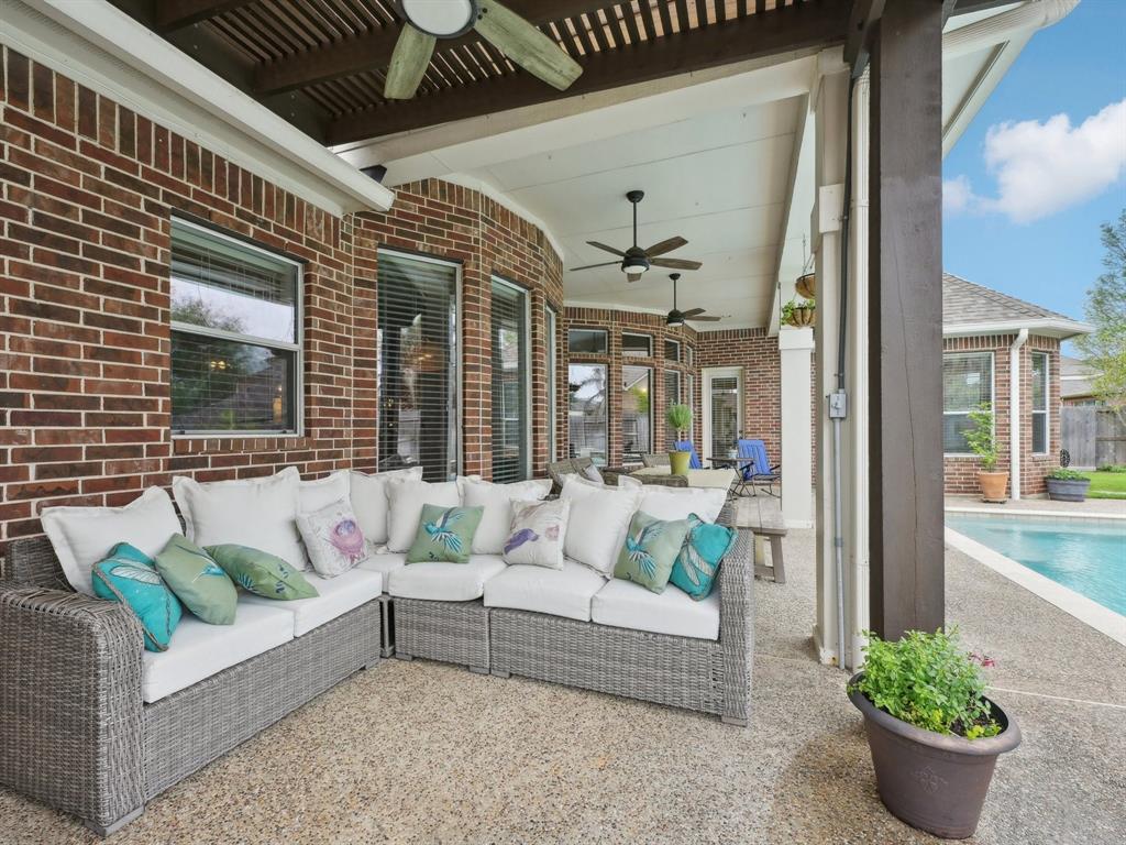 2437 Mountain Falls Court, Friendswood, Texas image 44