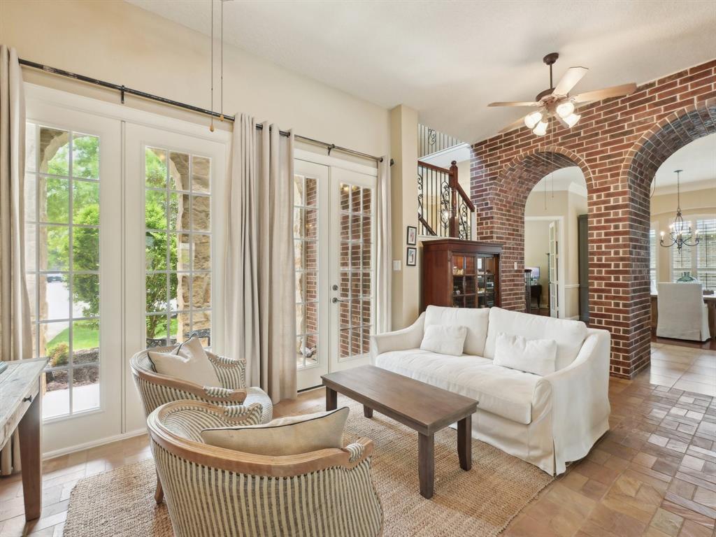 2437 Mountain Falls Court, Friendswood, Texas image 24