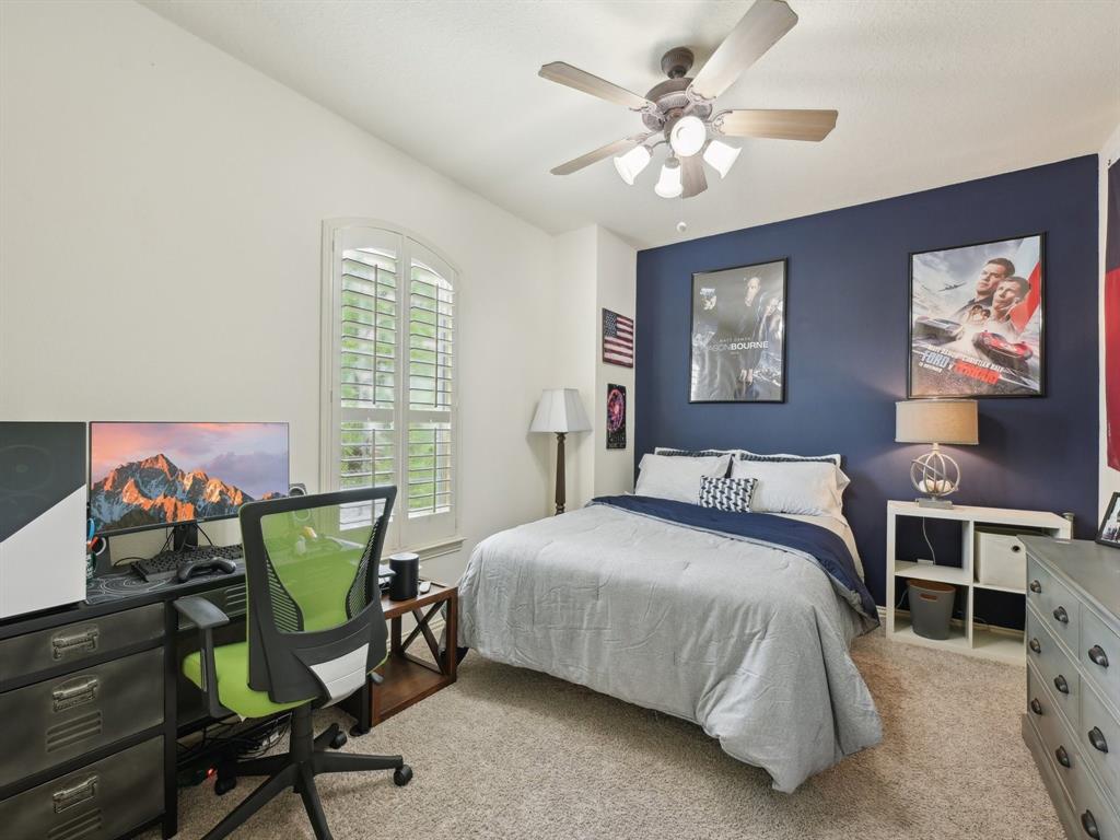 2437 Mountain Falls Court, Friendswood, Texas image 33
