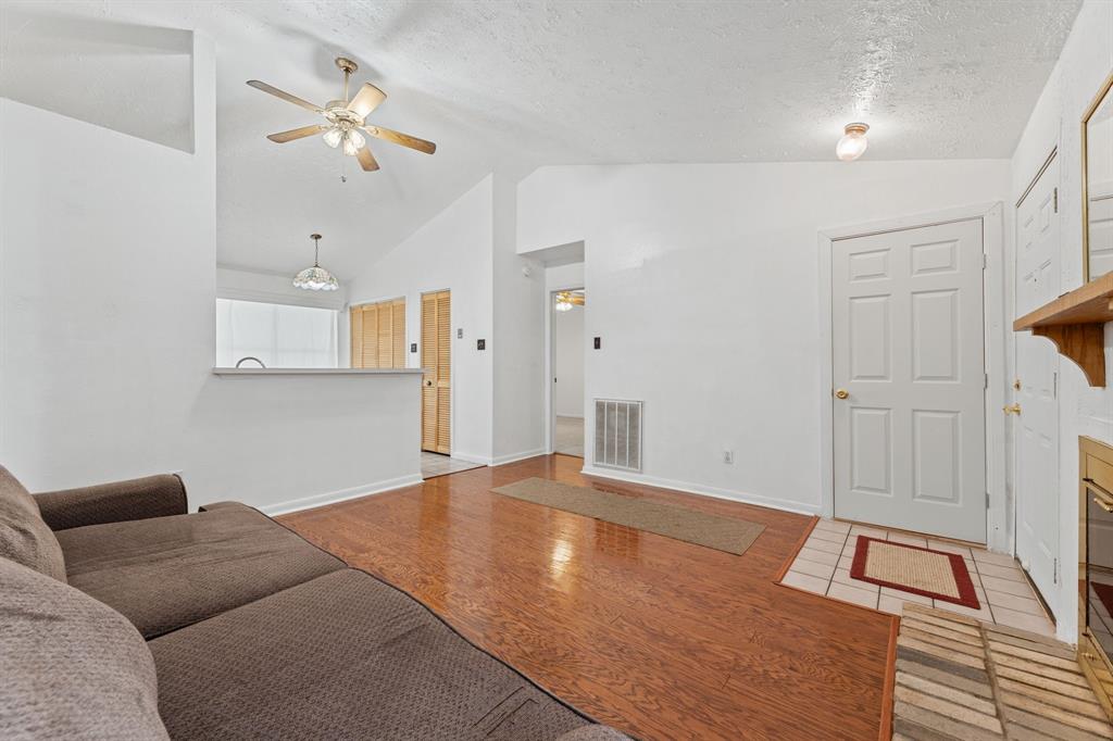 22526 August Leaf Drive, Tomball, Texas image 9